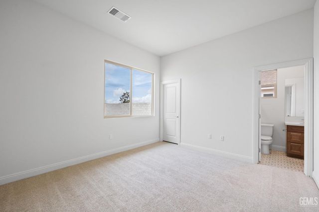 3719 Pathway Court, Bakersfield, CA 93311