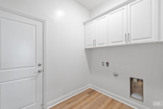 3719 Pathway Court, Bakersfield, CA 93311