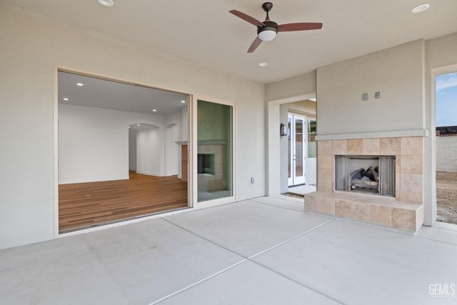 3719 Pathway Court, Bakersfield, CA 93311