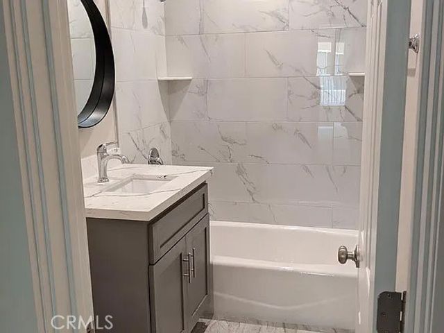 7370 Neo Street, Downey, CA 90241