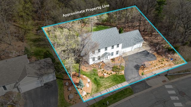 2225 75th Street E, Inver Grove Heights, MN 55077