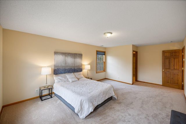 2225 75th Street E, Inver Grove Heights, MN 55077