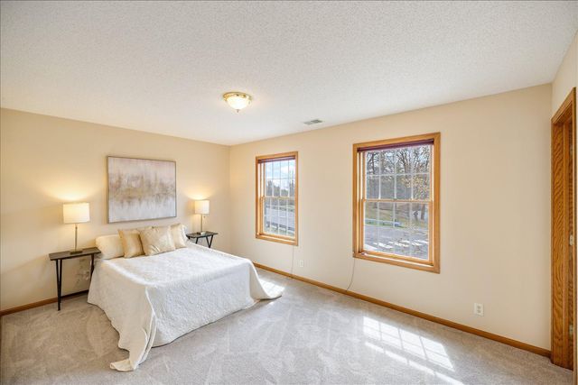 2225 75th Street E, Inver Grove Heights, MN 55077