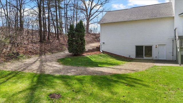 2225 75th Street E, Inver Grove Heights, MN 55077