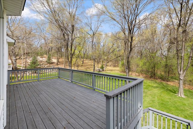 2225 75th Street E, Inver Grove Heights, MN 55077