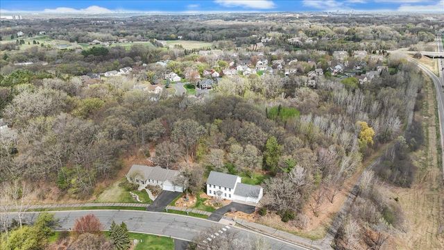 2225 75th Street E, Inver Grove Heights, MN 55077