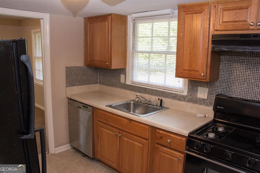 6202 Lance Lane, Riverdale, GA 30274 — photo 4