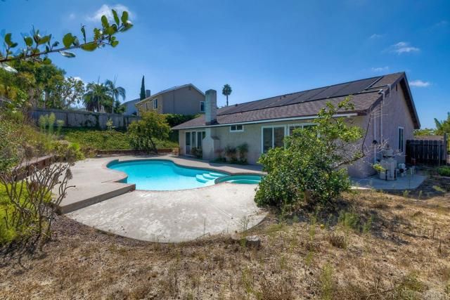 6428 El Perico Lane, Carlsbad, CA 92009