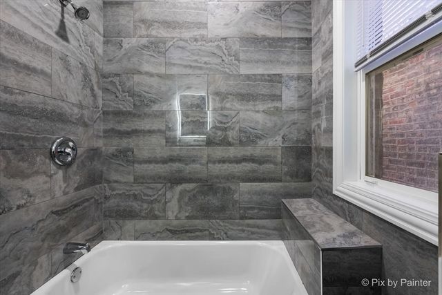 5038 W Fulton Street, Chicago, IL 60644