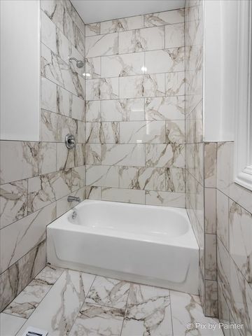 5038 W Fulton Street, Chicago, IL 60644