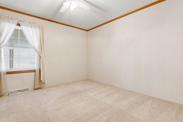 700 Hillcrest Lane, Crystal Lake, IL 60014