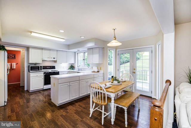 8517 ELLICOTT VIEW RD, Ellicott City, MD 21043