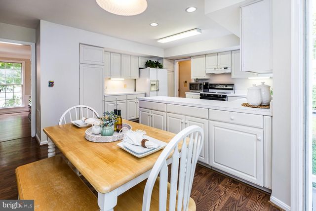 8517 ELLICOTT VIEW RD, Ellicott City, MD 21043