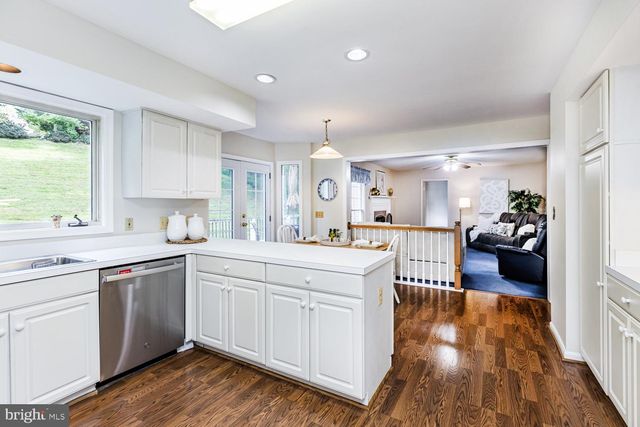 8517 ELLICOTT VIEW RD, Ellicott City, MD 21043