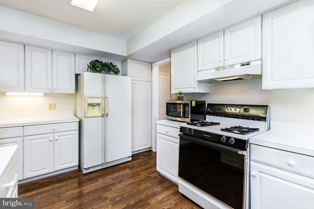 8517 ELLICOTT VIEW RD, Ellicott City, MD 21043