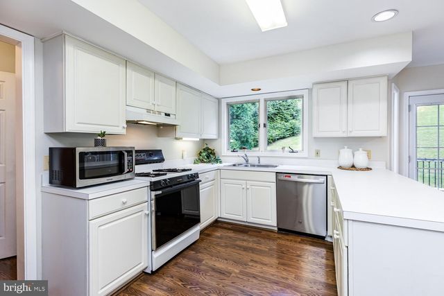 8517 ELLICOTT VIEW RD, Ellicott City, MD 21043