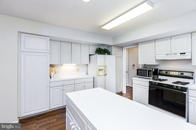 8517 ELLICOTT VIEW RD, Ellicott City, MD 21043
