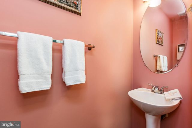 8517 ELLICOTT VIEW RD, Ellicott City, MD 21043