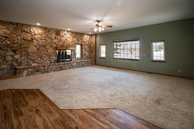 1677 E 120th Avenue North, Mulvane, KS 67110