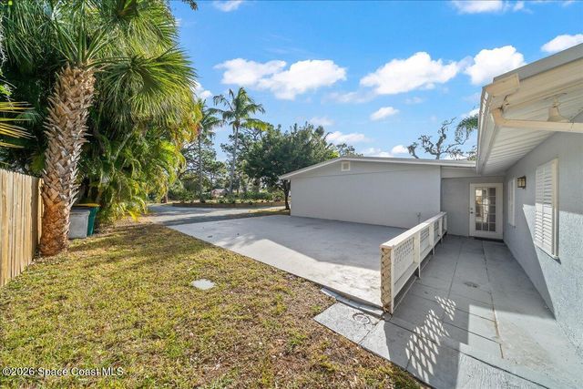 9670 Mockingbird Lane, Sebastian, FL 32976