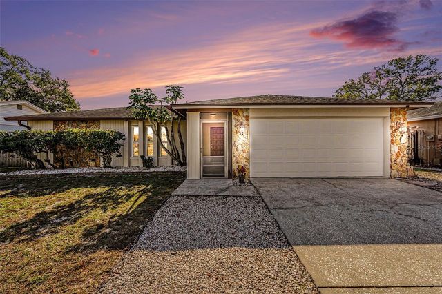 8390 SOMERSET DRIVE, Largo, FL 33773