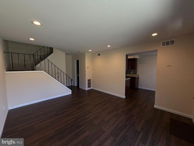406 BRANDYWINE CT, Warminster, PA 18974