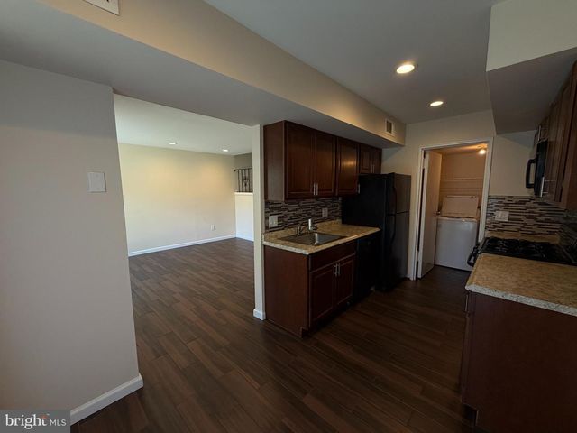 406 BRANDYWINE CT, Warminster, PA 18974