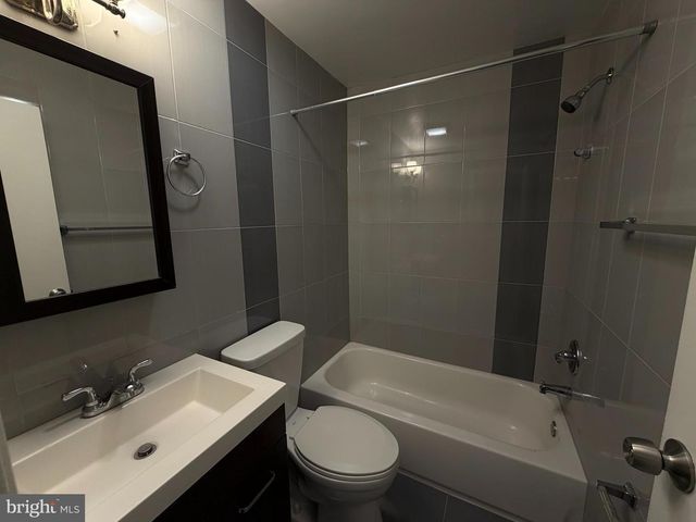 406 BRANDYWINE CT, Warminster, PA 18974