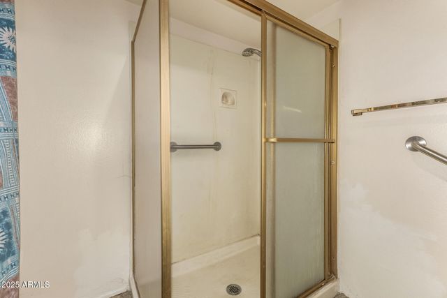 5937 W COOLIDGE Street, Phoenix, AZ 85033