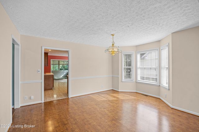 703 Eastgate Village Pl, Louisville, KY 40223