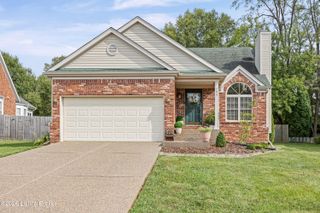 703 Eastgate Village Pl, Louisville, KY 40223