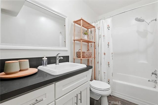 5414 Newcastle Avenue 50, Encino, CA 91316