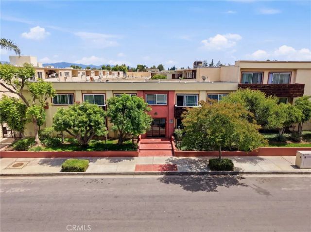5414 Newcastle Avenue 50, Encino, CA 91316