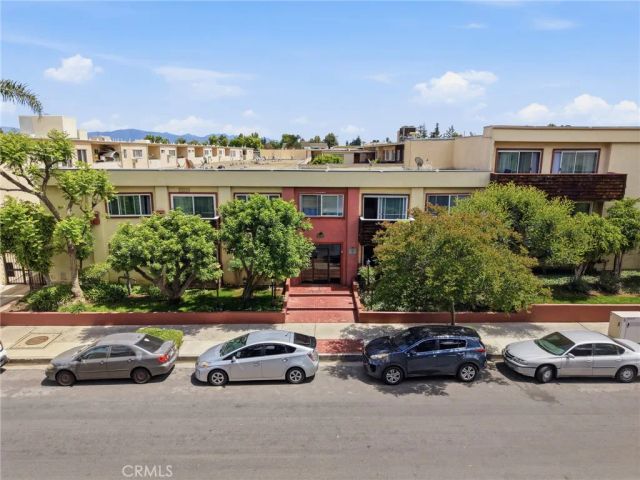 5414 Newcastle Avenue 50, Encino, CA 91316
