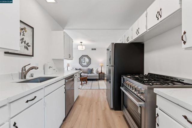 3051 Keith Dr, Richmond, CA 94803