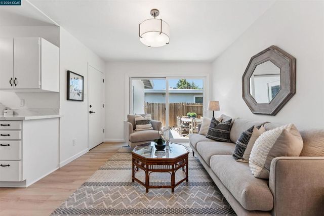 3051 Keith Dr, Richmond, CA 94803