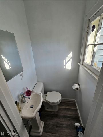 671 Moreley Avenue, Akron, OH 44320