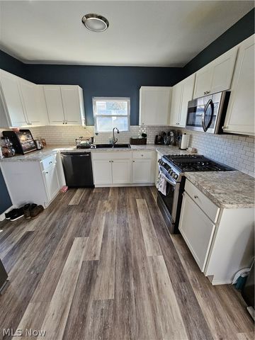 671 Moreley Avenue, Akron, OH 44320