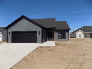 5 CARNIVAL LN, Centralia, MO 65240