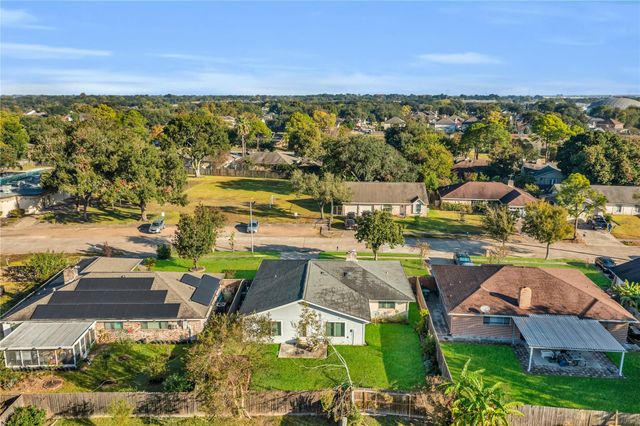 11203 Vanderford Drive, Houston, TX 77099