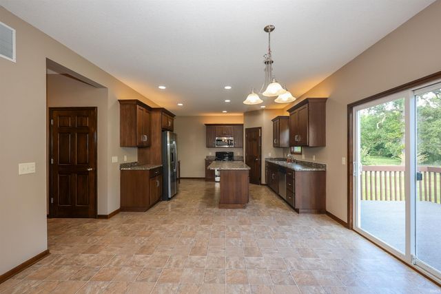 11919 Edgerton Road, New Haven, IN 46774