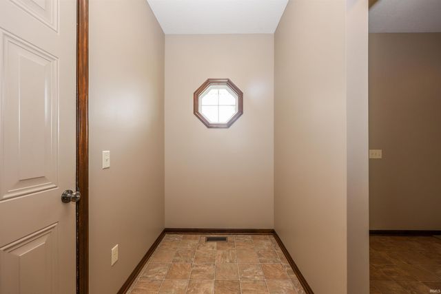 11919 Edgerton Road, New Haven, IN 46774