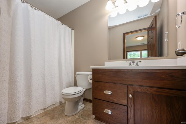 11919 Edgerton Road, New Haven, IN 46774