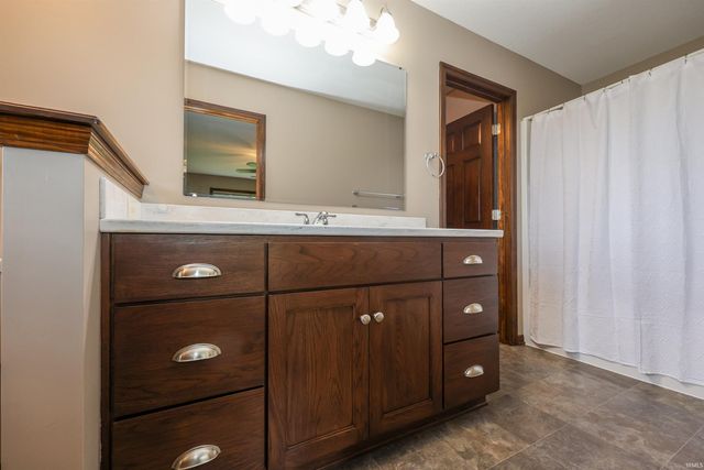 11919 Edgerton Road, New Haven, IN 46774