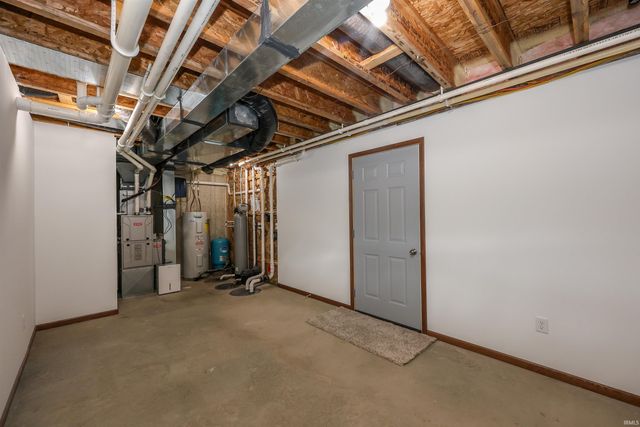 11919 Edgerton Road, New Haven, IN 46774