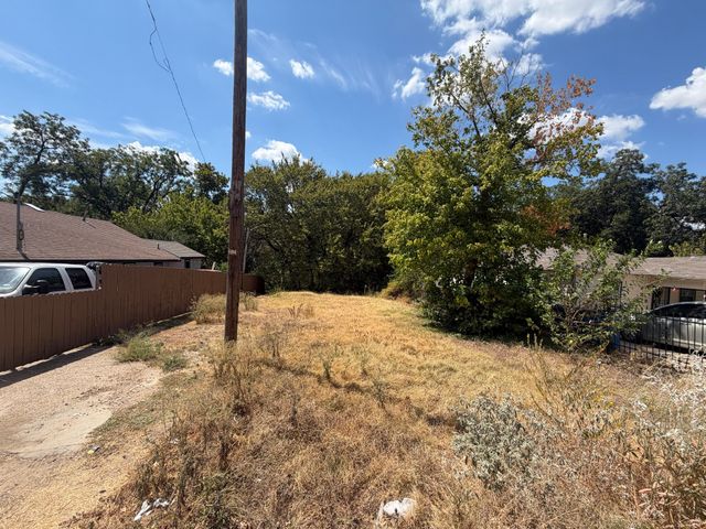 417 Bonnie View Road, Dallas, TX 75203
