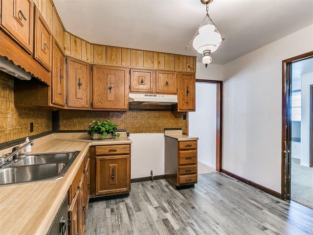 1808 Breckenridge Drive, Del City, OK 73115