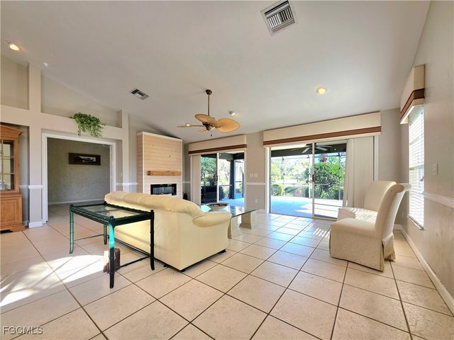 12100 Sabal Dunes LN, Fort Myers, FL 33913