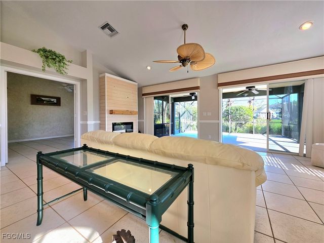 12100 Sabal Dunes LN, Fort Myers, FL 33913