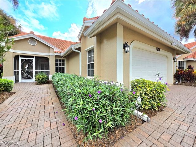 12100 Sabal Dunes LN, Fort Myers, FL 33913